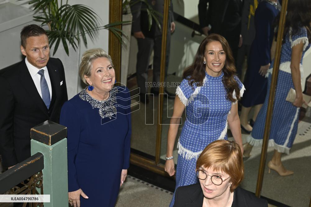 Islannin presidenttipari valtiovierailulla Suomessa