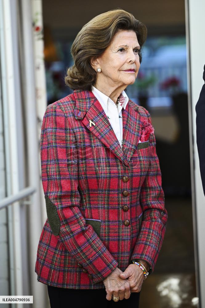 QUEEN SILVIA VISITS SILVIAHEMMET