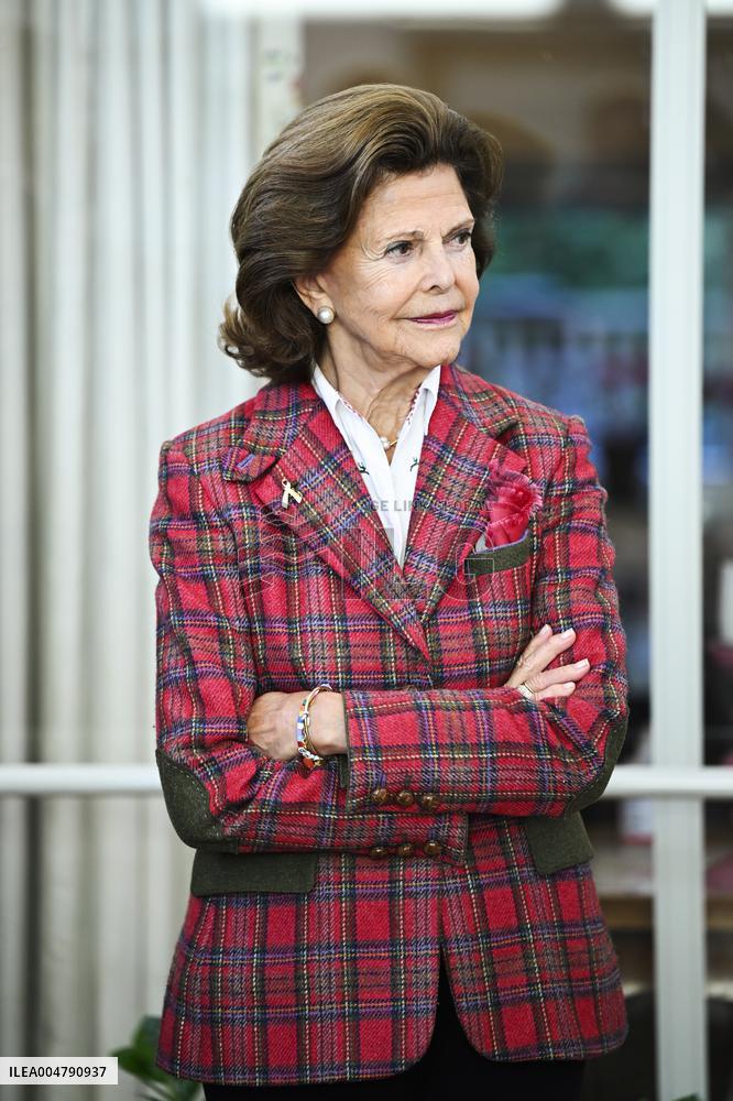 QUEEN SILVIA VISITS SILVIAHEMMET