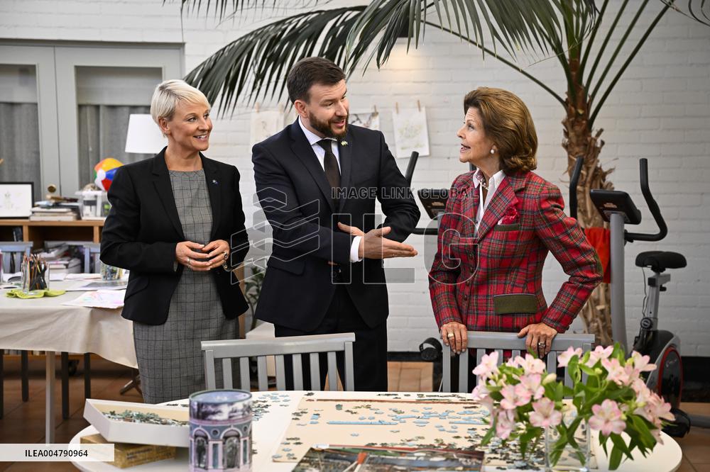 QUEEN SILVIA VISITS SILVIAHEMMET