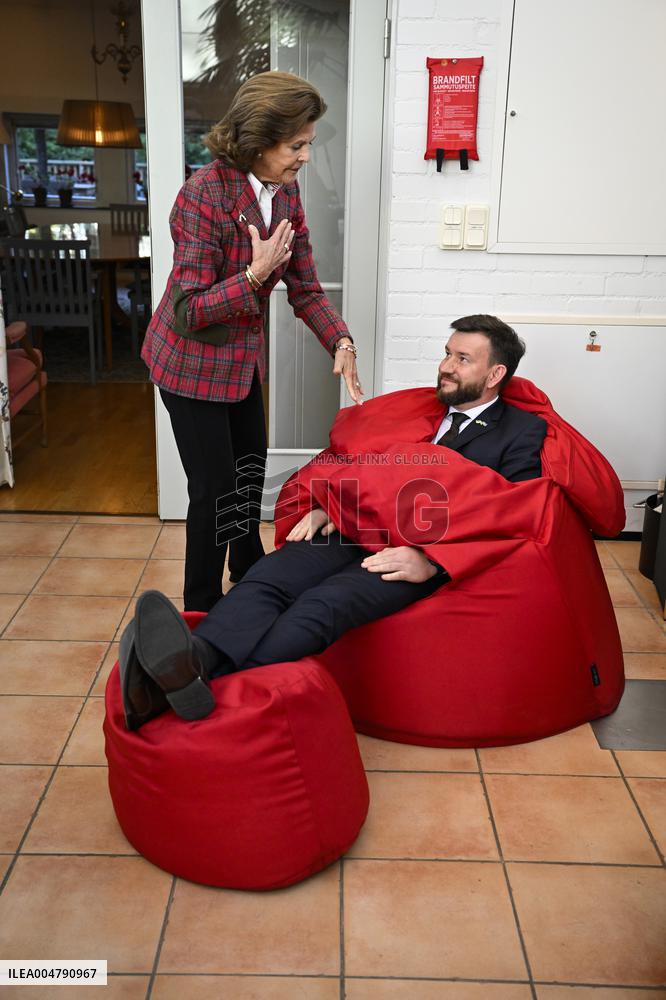 QUEEN SILVIA VISITS SILVIAHEMMET