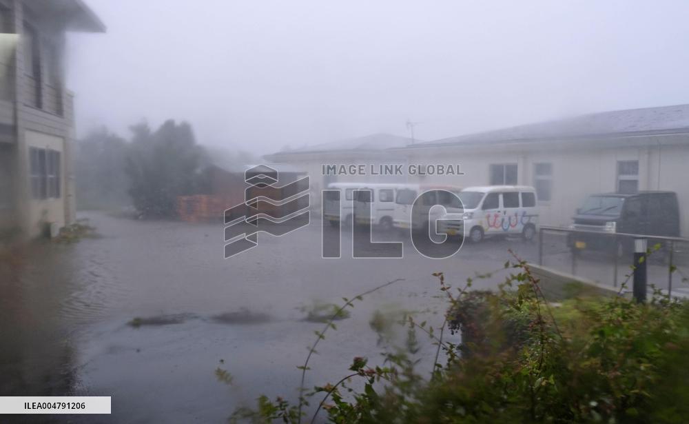 Torrential rain in the Izu Island chain