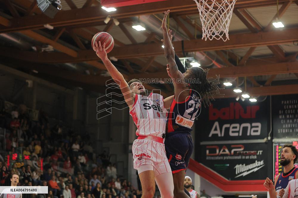 BASKET - Serie A2 - Sella Cento vs Unieuro Forli