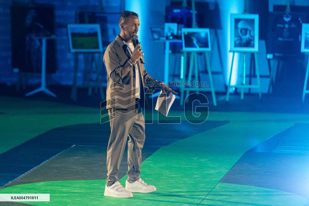 Runway For The Association Debout En Bouts At Roland-Garros