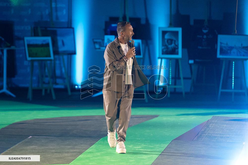 Runway For The Association Debout En Bouts At Roland-Garros