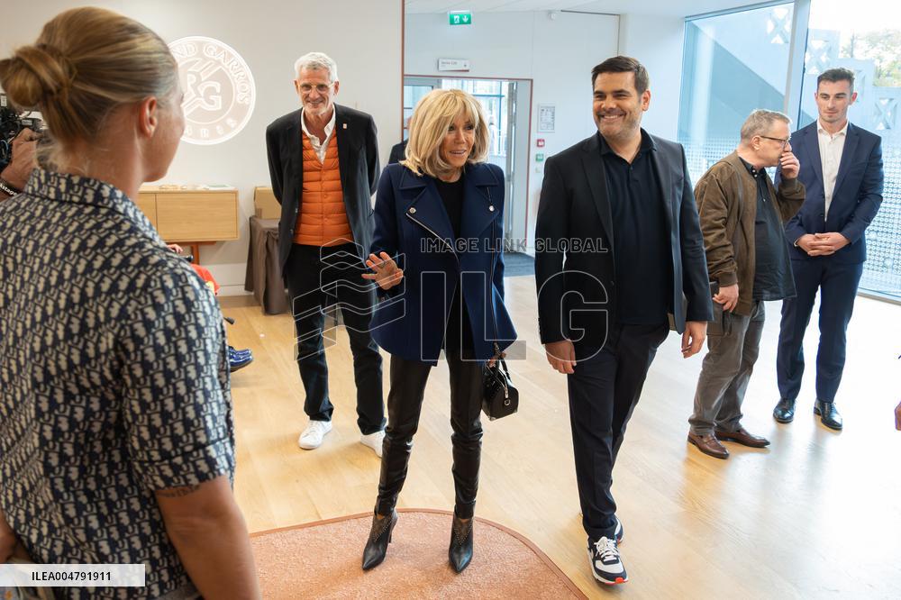 Runway For The Association Debout En Bouts At Roland-Garros