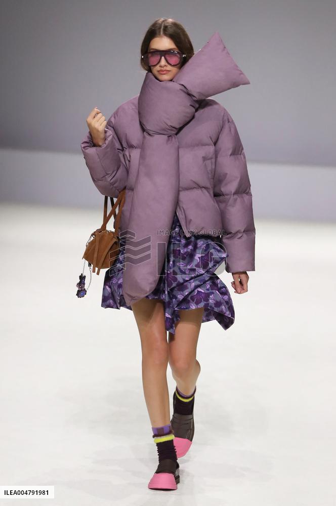 PFW - Bosideng Runway