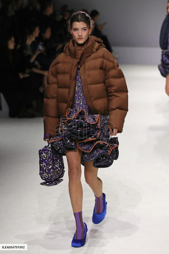 PFW - Bosideng Runway