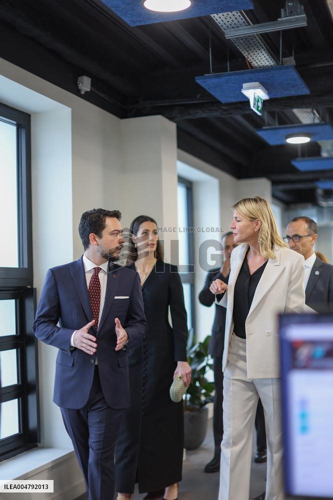 Jordan s Crown Prince and Wife Meet President Macron and Wife - Paris