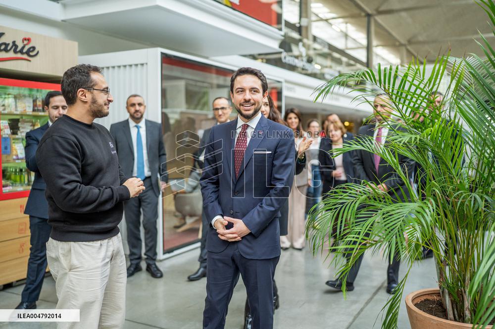Jordan s Crown Prince and Wife Meet President Macron and Wife - Paris