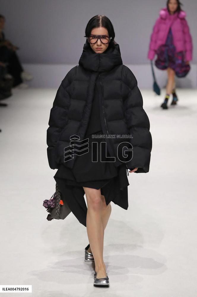 PFW - Bosideng Runway