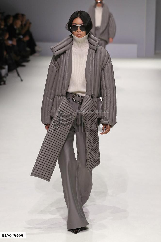 PFW - Bosideng Runway