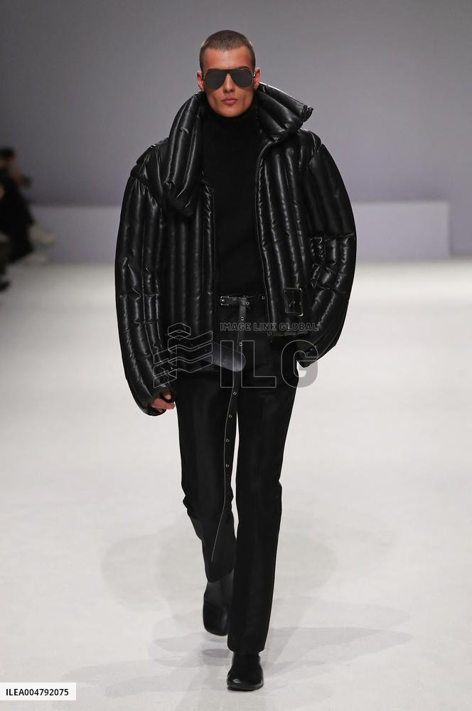 PFW - Bosideng Runway