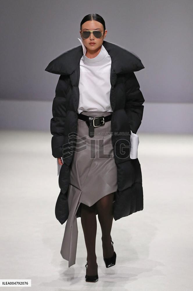 PFW - Bosideng Runway