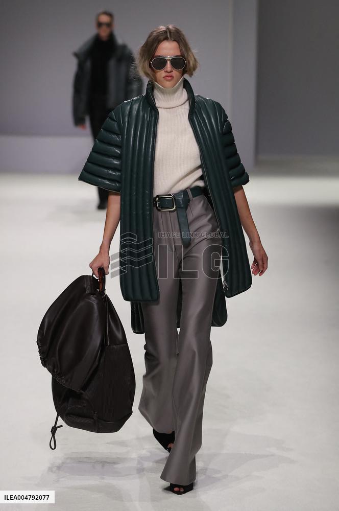 PFW - Bosideng Runway