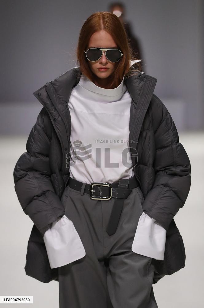 PFW - Bosideng Runway