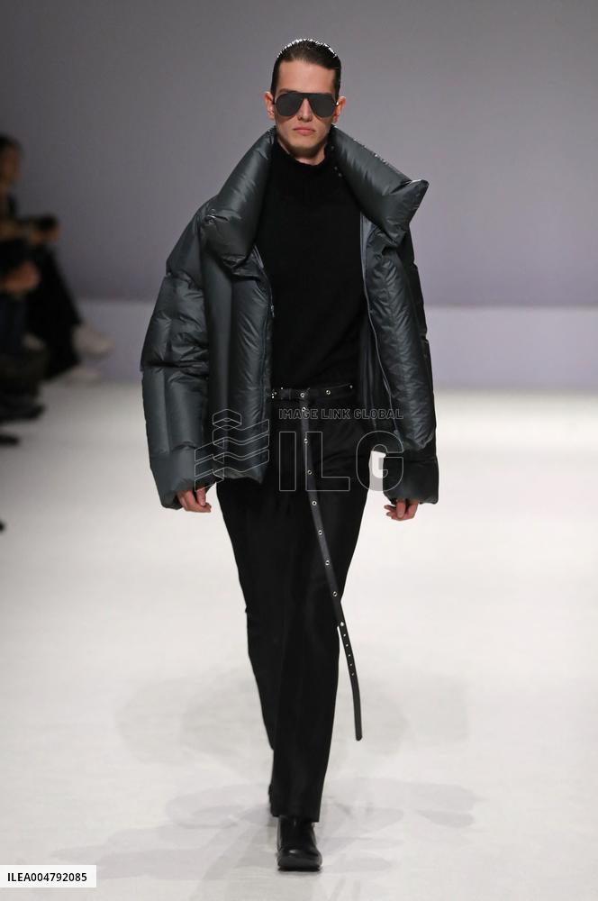 PFW - Bosideng Runway