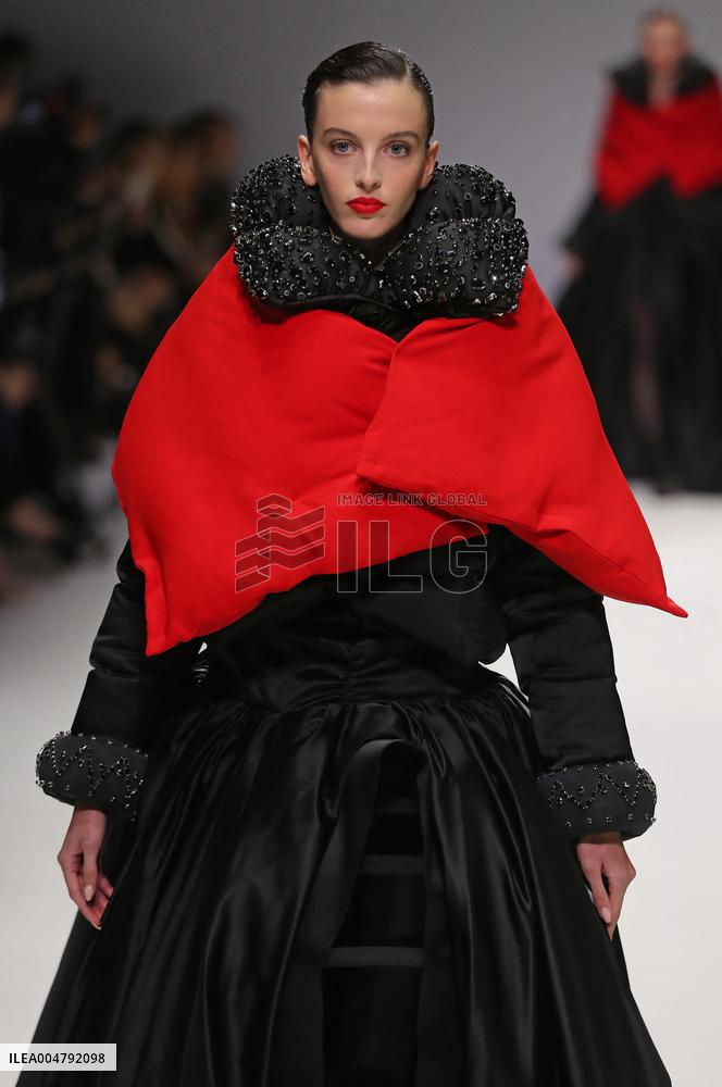 PFW - Bosideng Runway