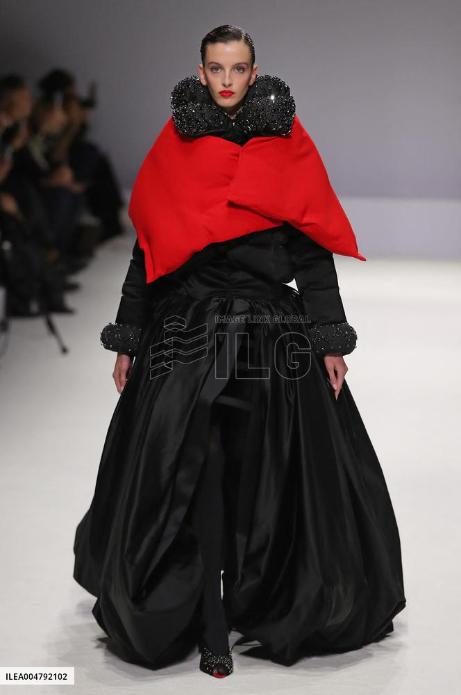 PFW - Bosideng Runway