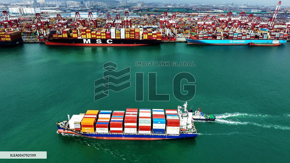 WTO Lowers Global Goods Trade Growth Forecast for 2026