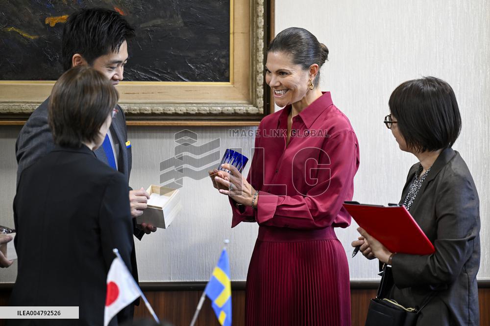 CROWN PRINCESS IN OSAKA