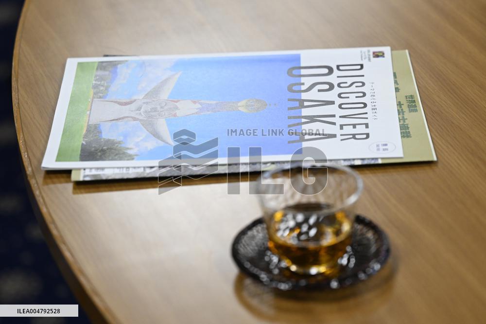 CROWN PRINCESS IN OSAKA