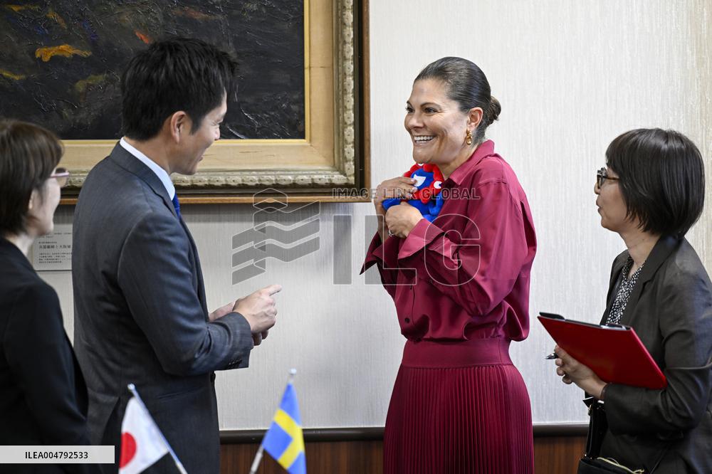 CROWN PRINCESS IN OSAKA