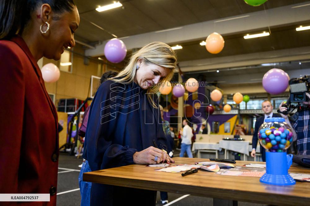 Queen Maxima Launches In Je Bol - Utrecht