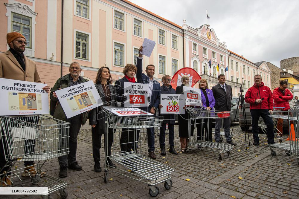 Demonstration against VAT rate on food products