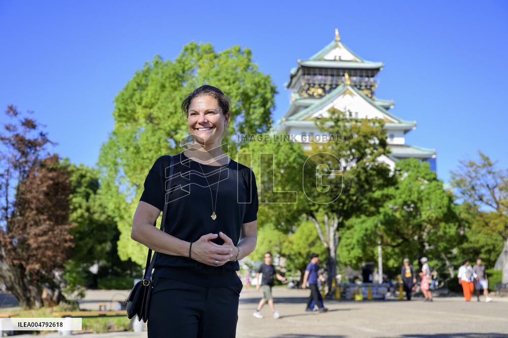 CROWN PRINCESS IN OSAKA