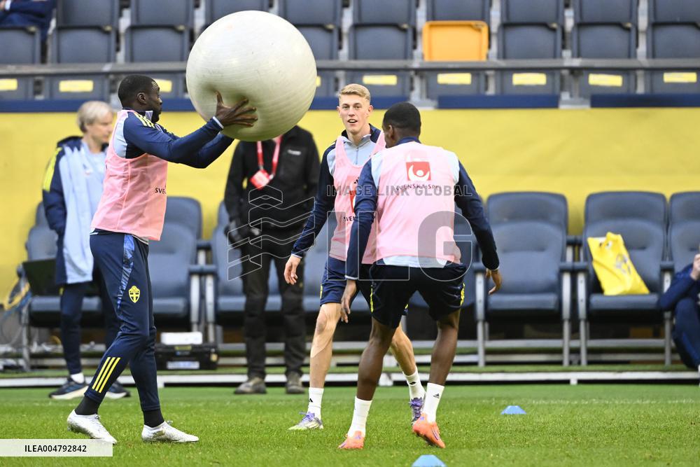 ALEXANDER ISAK SWEDEN NATIONAL TEAM
