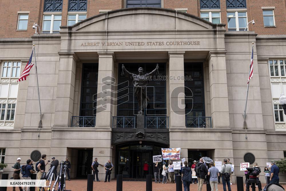 Former FBI Director James Comey Arraigned On Obstruction Charges