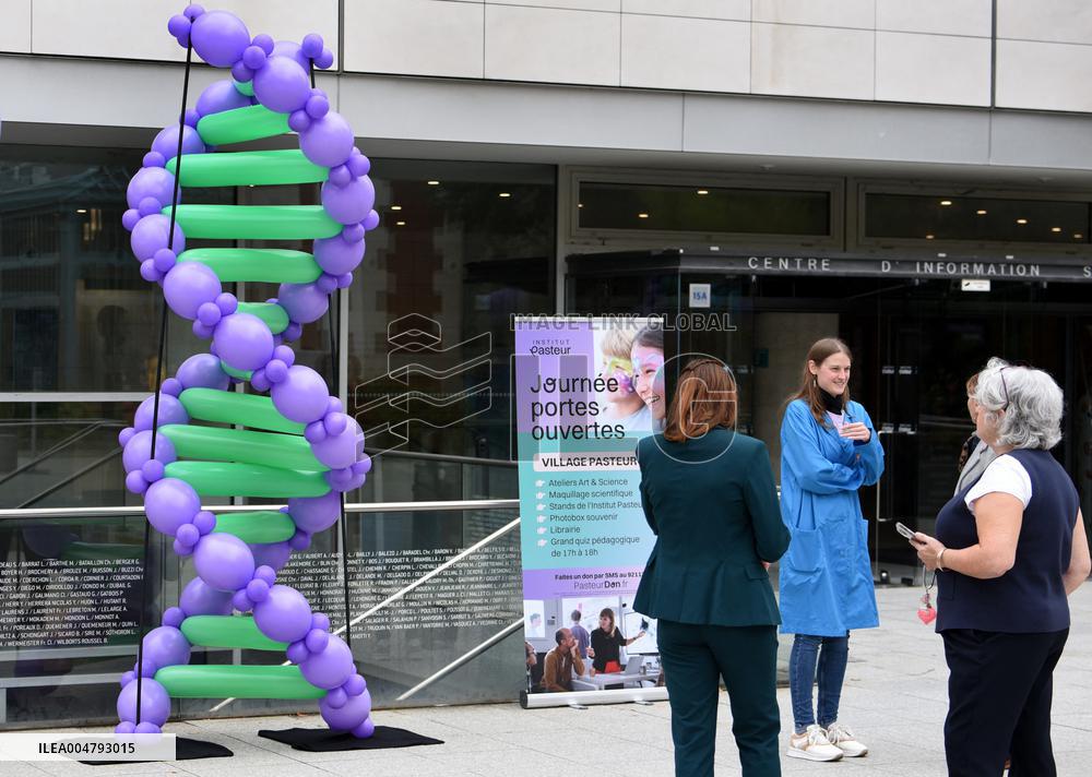 The 19th Edition Of Pasteurdon - Paris