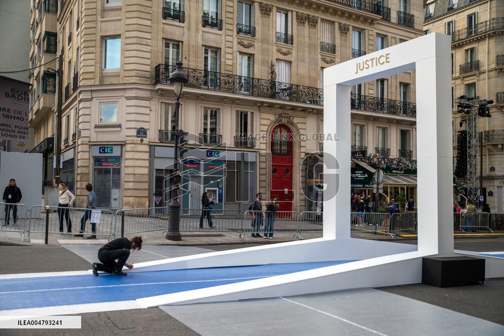 Final Preparations Before Robert Badinter's Honor At Pantheon - Paris