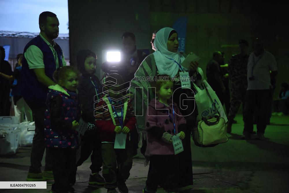 Displaced Syrians Begin Return To Tripoli - Lebanon