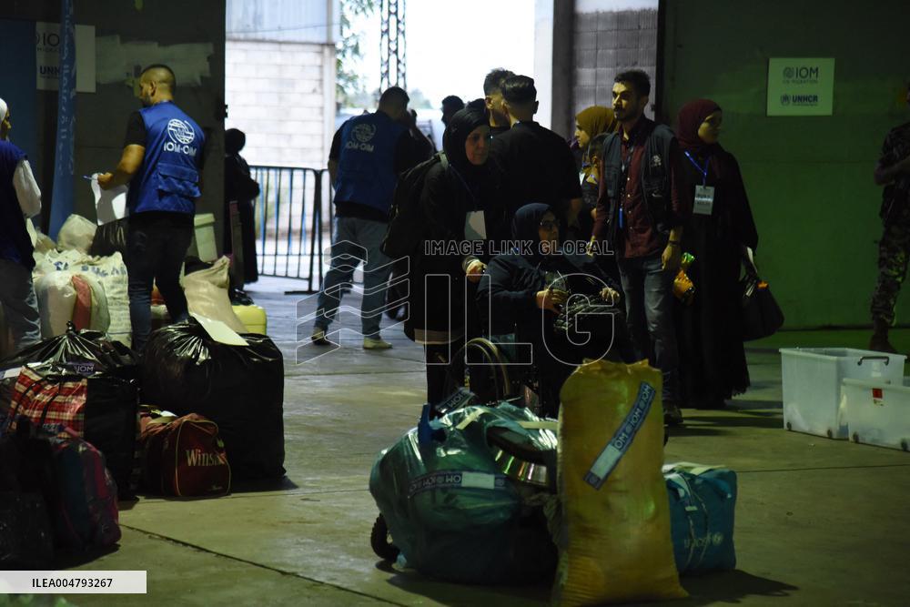 Displaced Syrians Begin Return To Tripoli - Lebanon