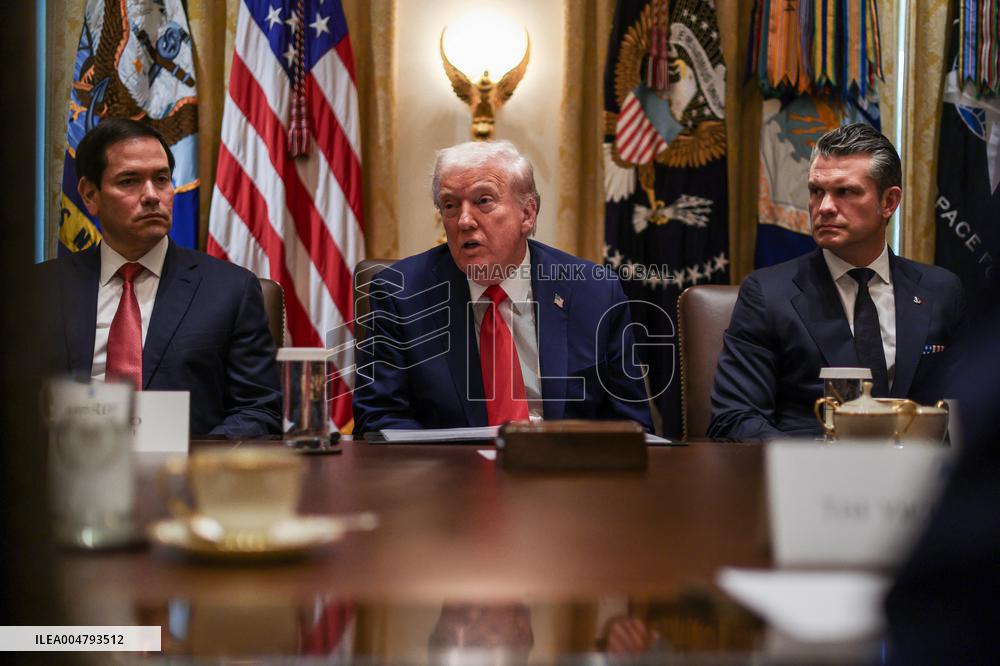 DC: President Trump Holds Cabinet Meeting