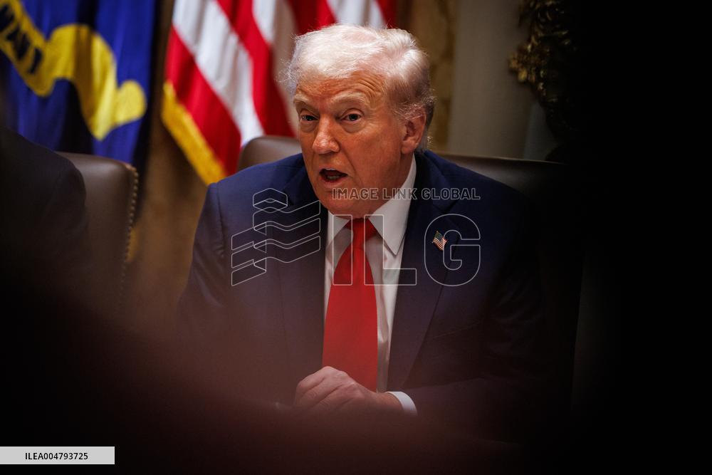 DC: President Trump Holds Cabinet Meeting