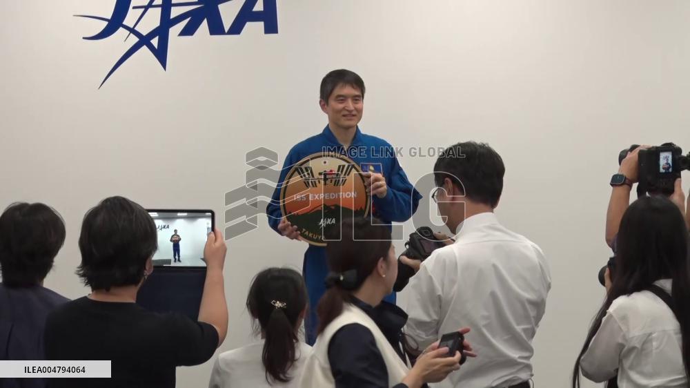 Astronaut Onishi meets press in Tokyo
