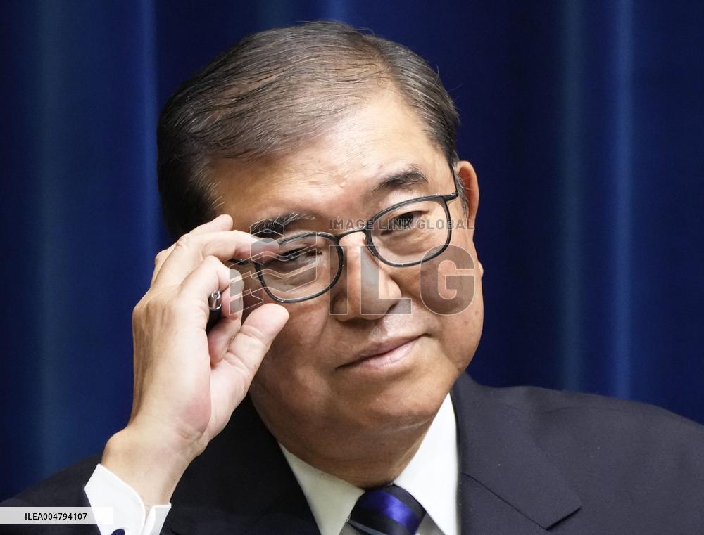 Outgoing Japan PM delivers 80th WWII anniv. message