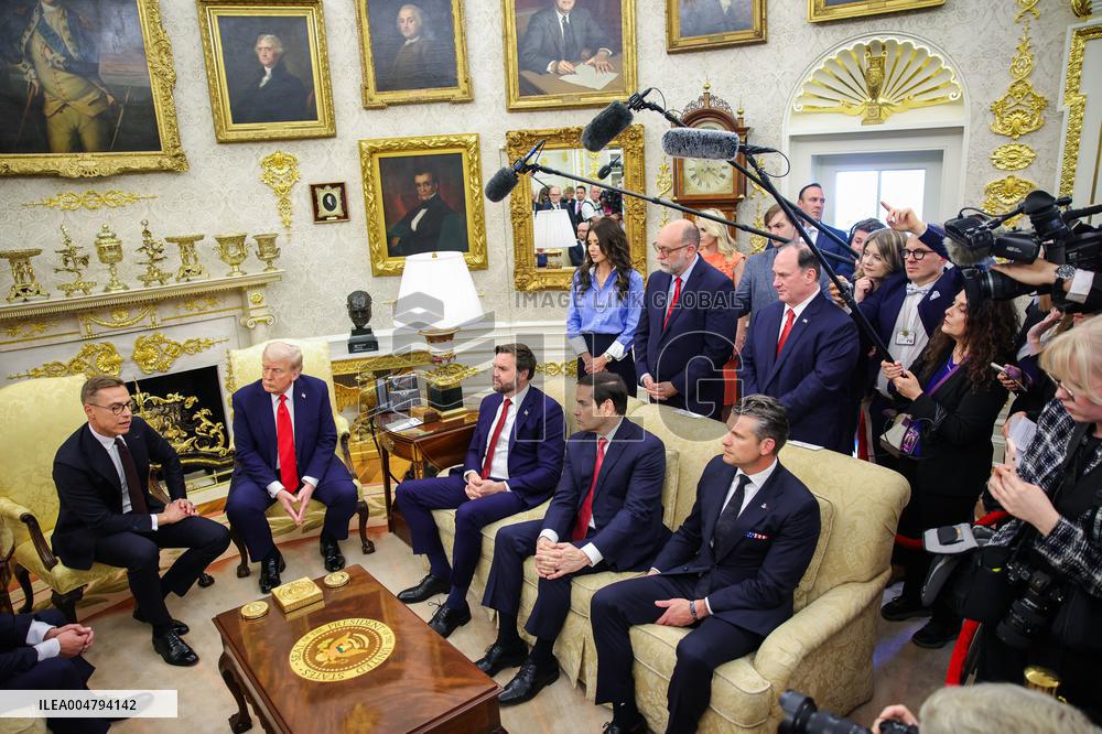 DC: President Trump meets with Finland's President Alexander Stubb in Oval Office