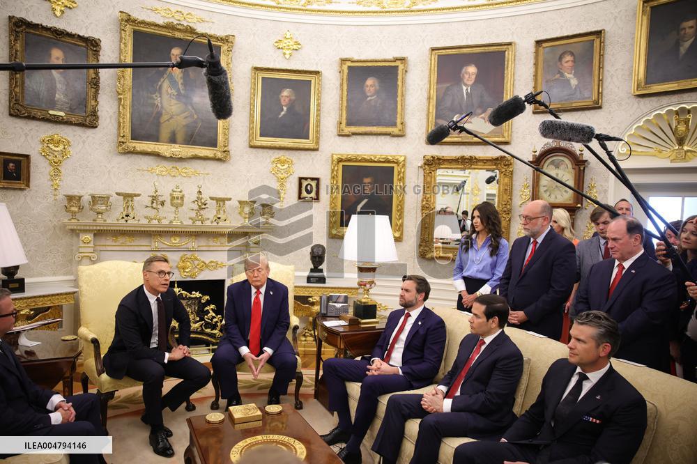 DC: President Trump meets with Finland's President Alexander Stubb in Oval Office