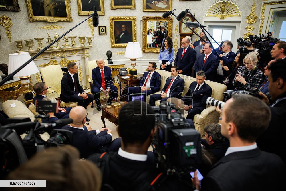 DC: President Trump meets with Finland's President Alexander Stubb in Oval Office