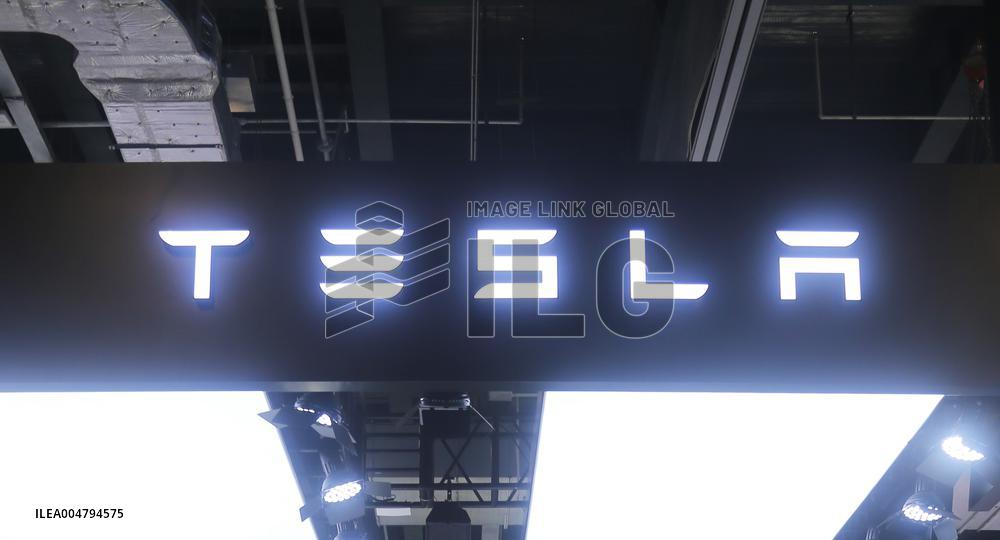 Tesla Optimus Humanoid Robot Suspend Production