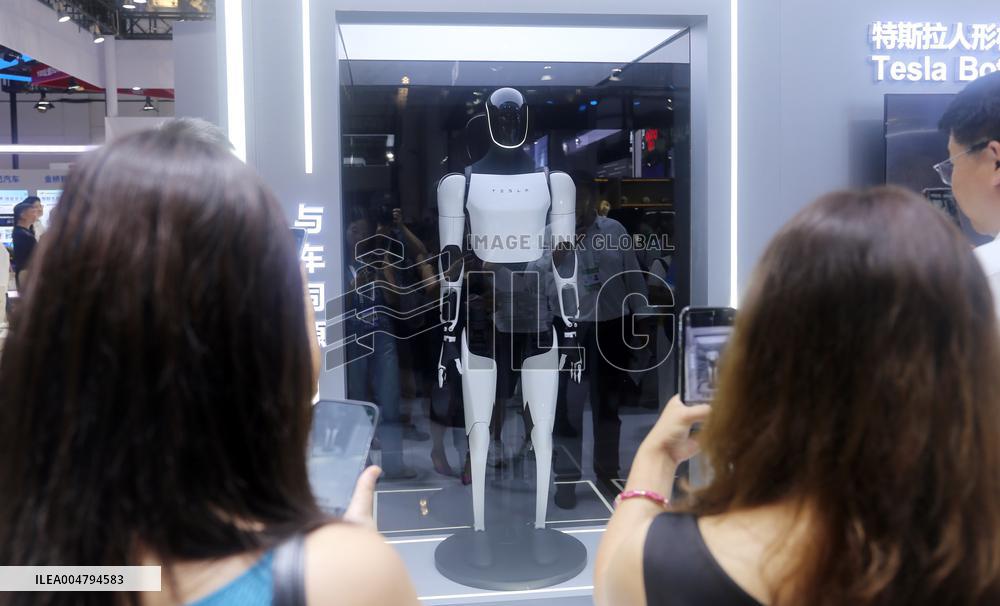 Tesla Optimus Humanoid Robot Suspend Production