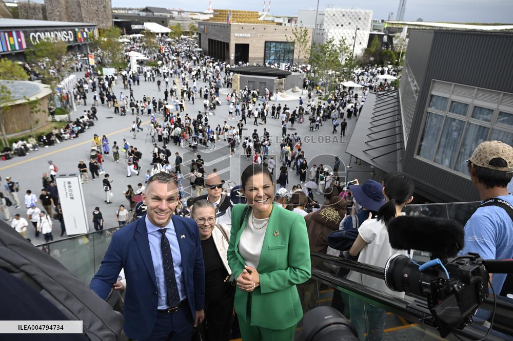 CROWN PRINCESS IN OSAKA