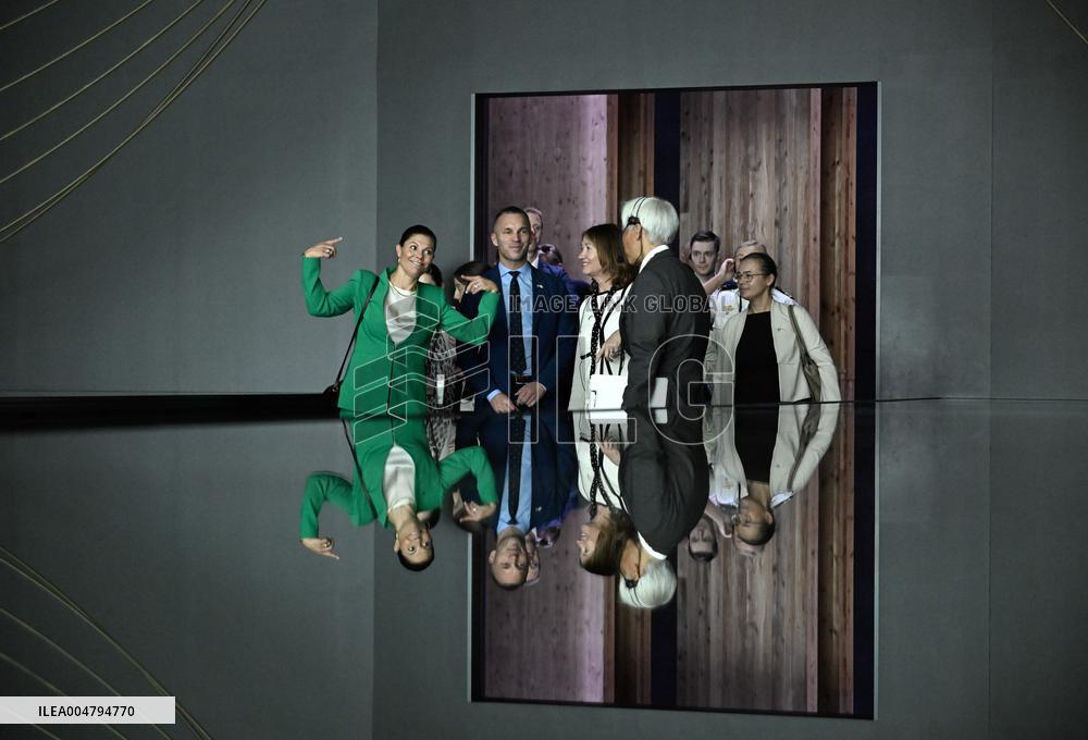 CROWN PRINCESS IN OSAKA