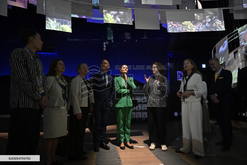 CROWN PRINCESS IN OSAKA