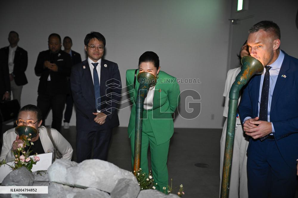 CROWN PRINCESS IN OSAKA