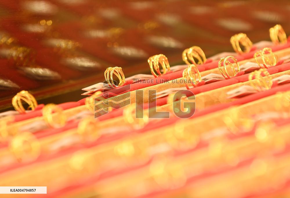 London Spot Gold An Annual Increase of Over 50%.